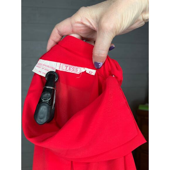80’s VTG Tess Paris/Milano red high neck blouse Size 12 - Picture 6 of 6